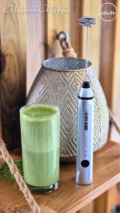 Mousseur à lait pour matcha latte onctueux et crémeux à la maison